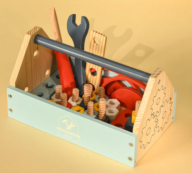The Master Builder’s Studio: Fix It Up Wooden Construction Kit