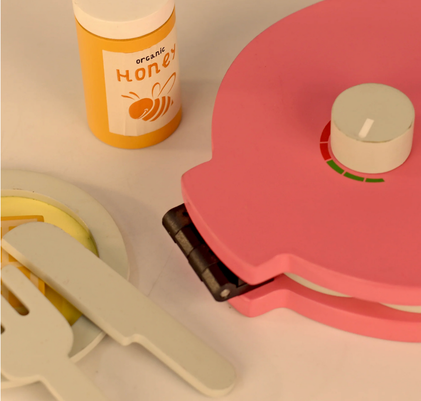 The Playbox Wooden Sweet Treat Waffle Maker in Rose Quartz
