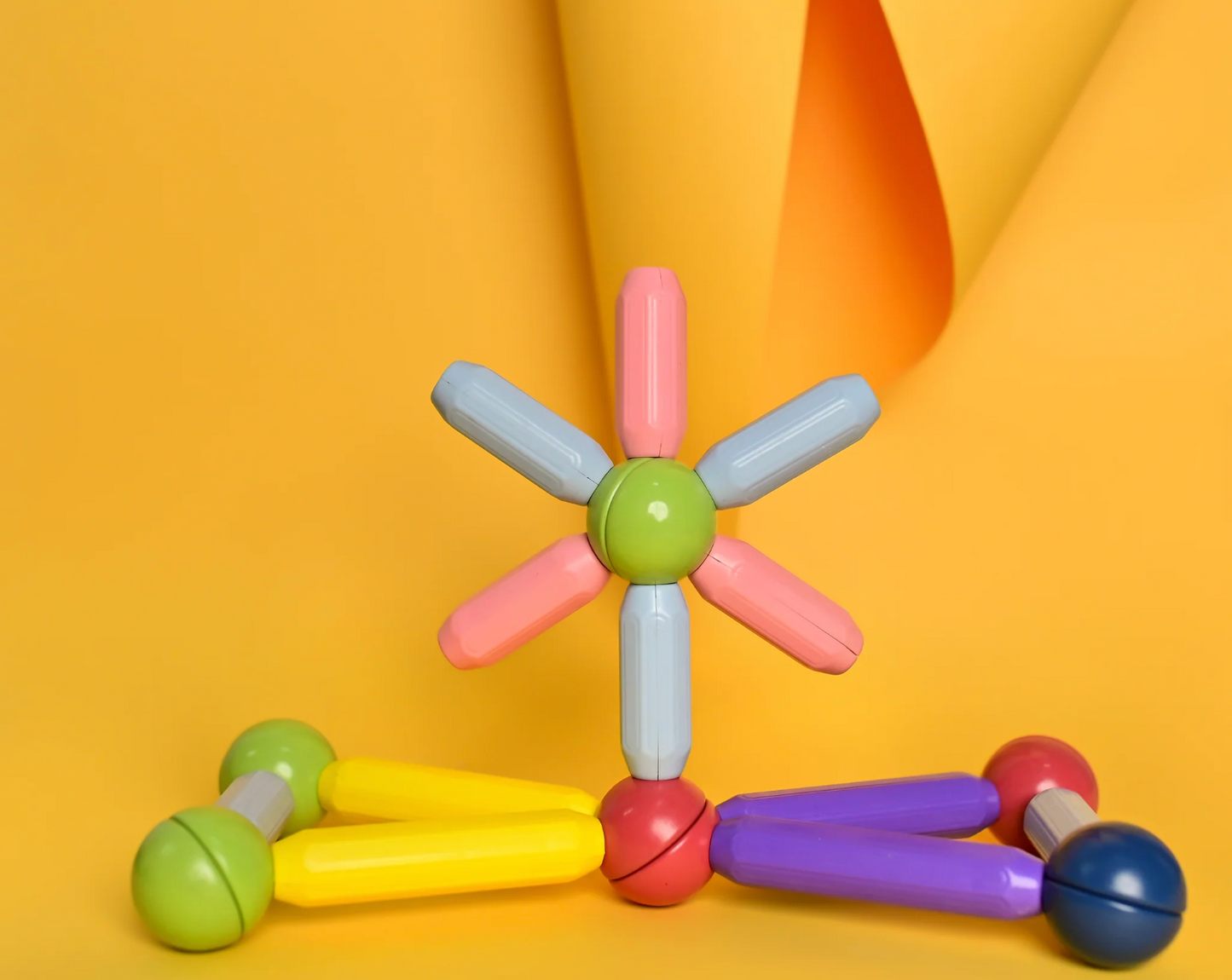 The Sculptural Explorer | Playbox Magbox Magnetic Construction Set